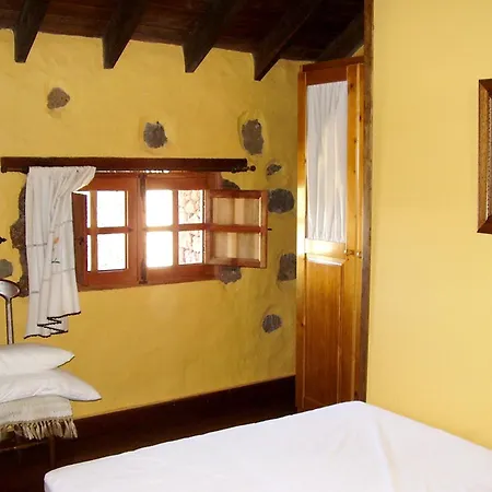 Holiday home Charming House In With Mountain View *