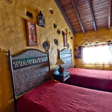 Charming House In With Mountain View Casa vacanze *