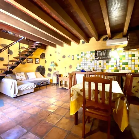 Charming House In With Mountain View Holiday home Isora